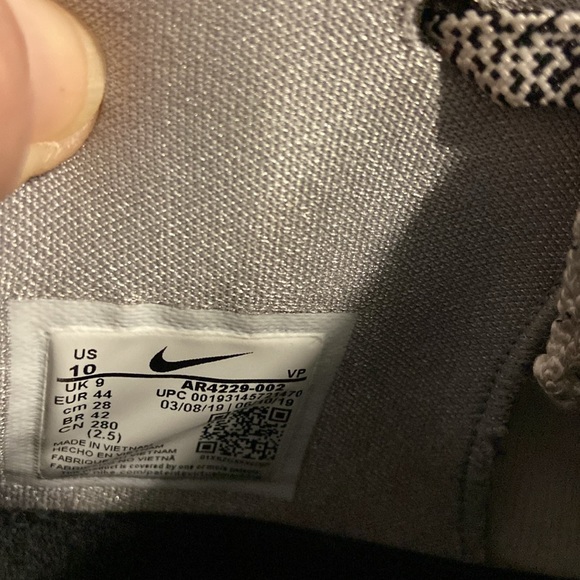 Kevin Durant size 10 men’s Nike - Picture 9 of 11